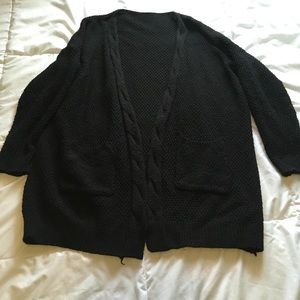 Black open cardigan, roped edges